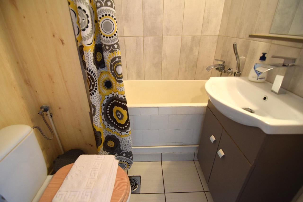 Cozy Apartment Balcescu Boekarest Buitenkant foto